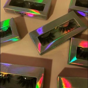 TOXICA Lashes